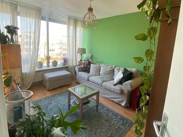 3 kamer appartement te huur, gelegen aan de