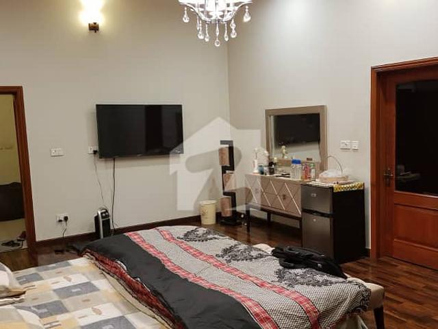 3 Kanal Owner Build House Solid Construction, Main Road, 16500 Square Feet Covered Area House For Sale In Model Town