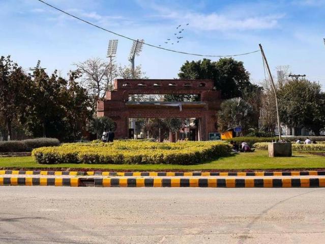 3 Kanal House For Sale In Model Town Old House Hot Location Lahore Model Town ID 45049