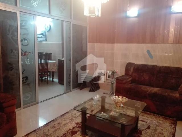 3 Kanal House In Model Town For rent