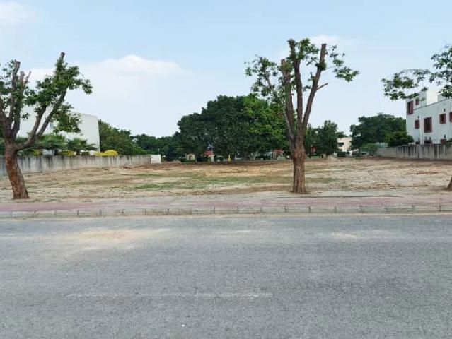 3 Kanal Residential Plot Facing Park Overseas A Bahria Town Lahore Bahria Town ID 89675