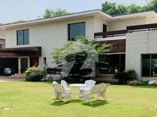 3 Kanal Spacious House Available In St John Park For Sale