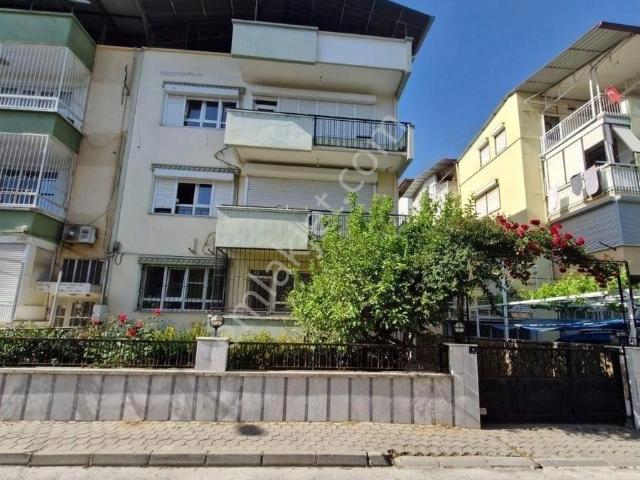 3 Katlı 3+1 Doğalgazlı Satılık Daire