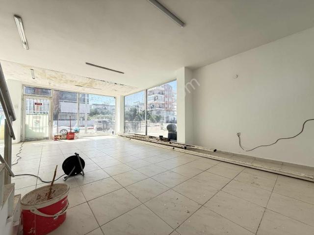 3_katlı_cadde_üstünde_tranvaya_çok_yakın_275m2_!