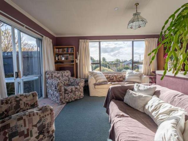 3 Kowhai Street, Kaka Point, Clutha
