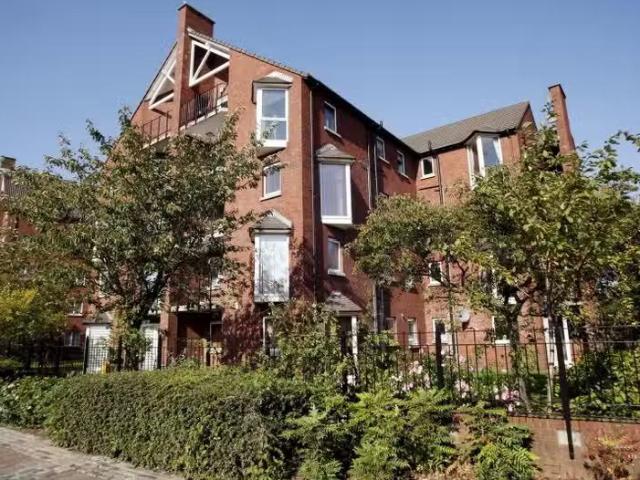 3 Laganview Court