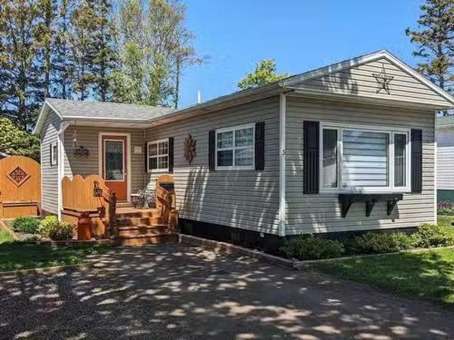 3 Linkletter Estates, Summerside, PE, C1N 4B2 house for sale.