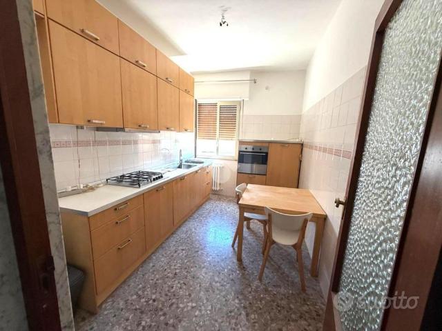 3 LOCALI A CASAMASSIMA