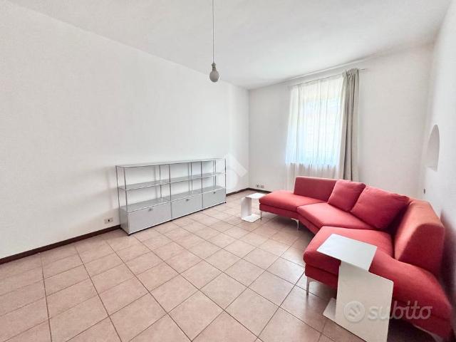 3 LOCALI A CASARILE