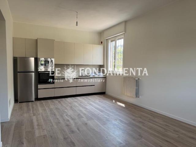 3 LOCALI ATTICI in affitto a Crema