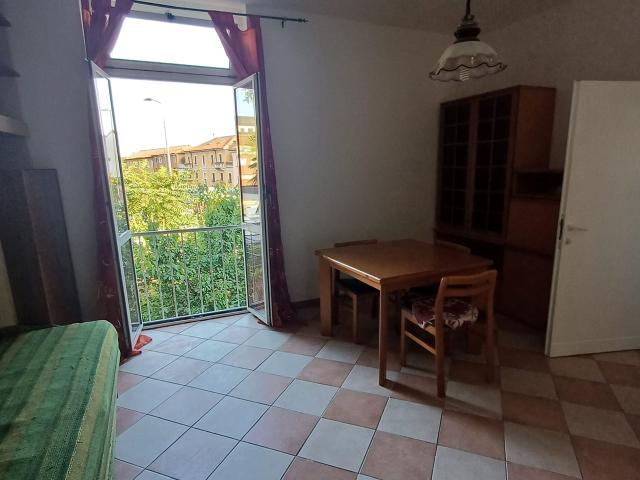 3 LOCALI IN AFFITTO