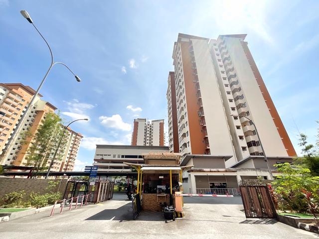3 PARKING LOT Corner Lot Apartment Sri Ixora Taman Sepakat Indah