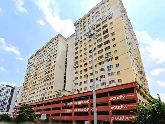 3 Parking Lots Skyvillas Apartment Serdang Perdana Seri Kembangan