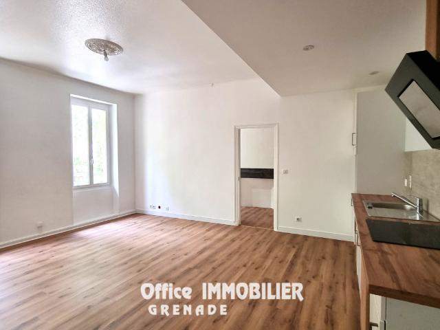 3 pièces, 57m², en location à Grenade 790 € par mois