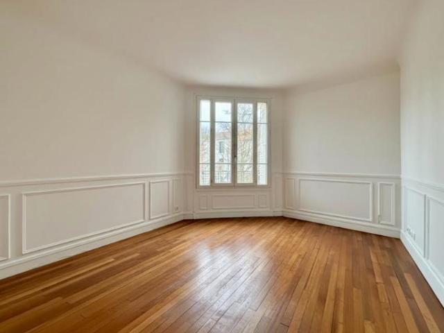 3 pièces 60 m2 / Traversant / Charme de l'ancien