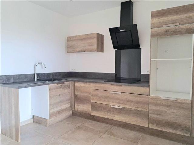 3 pièces 60 m² RDC Colocation non autorisée
