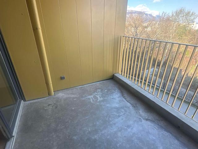 3 pièces · 61.85 m²
