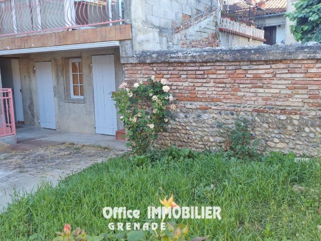 3 pièces, 66m², en location à Grenade 850 € par mois