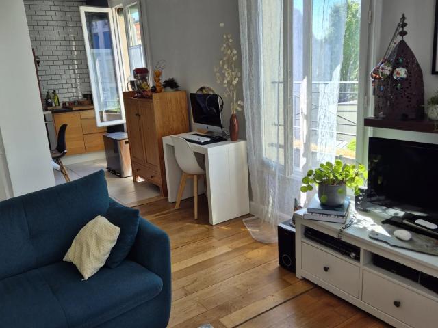 3 PIECES 73 M²