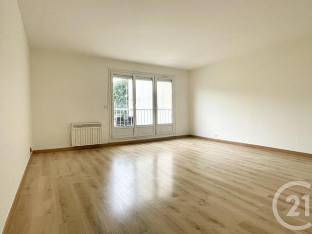 3 pièces 74 m2 CHARTRES 28