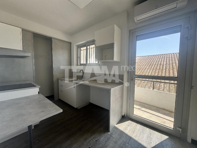3 pièces, 81m², en location à Sete 925 € par mois