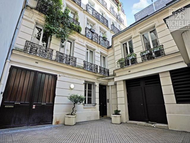 3 Pièces 2 chambres 75004 Paris