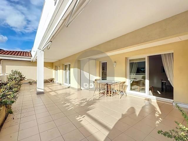 3 PIECES TERRASSE DE 63M² GARAGE CAVE