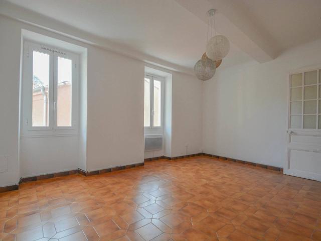 3 PIECES VIDE 3 RUE SAINT ROCH COEUR VILLAGE DE CONTES