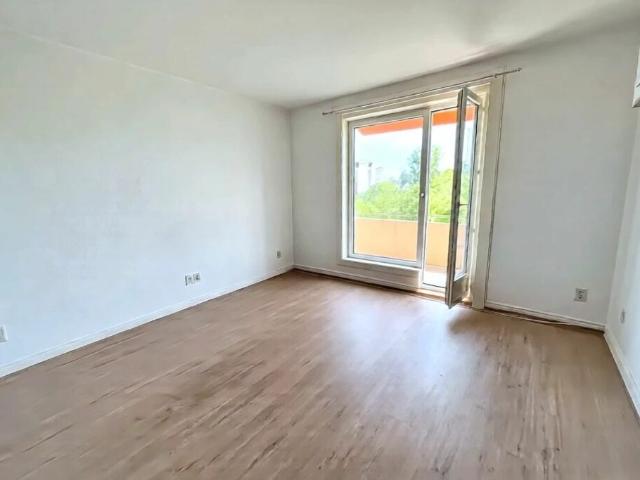 3 pièces au rez Ouest