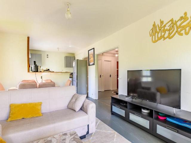 3 pièces avec balcon et stationnement à Tremblay 61m² Tremblay en France