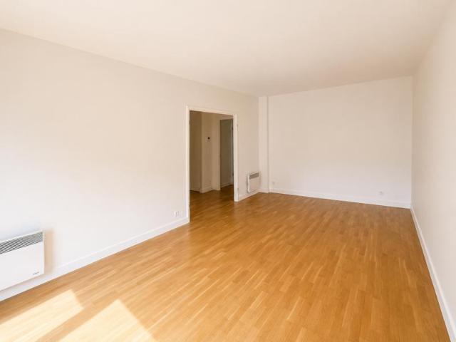 3 pièces avec balcons, parking et cave