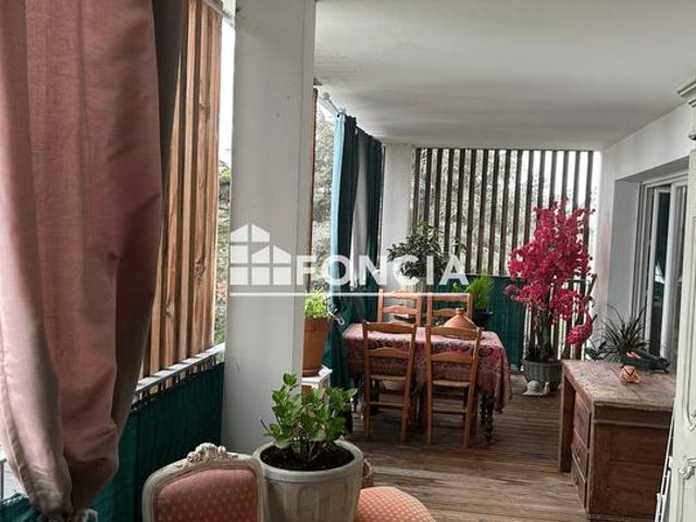 3 pieces avec terrasse cellier et double parking