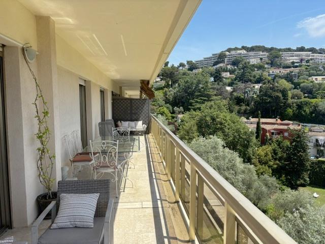 3 Pièces avec terrasse d'angle