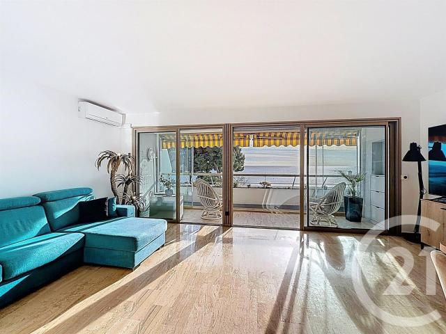 3 pièces avec terrasse et vue mer Accès direct plages et por. 57m² Villeneuve Loubet