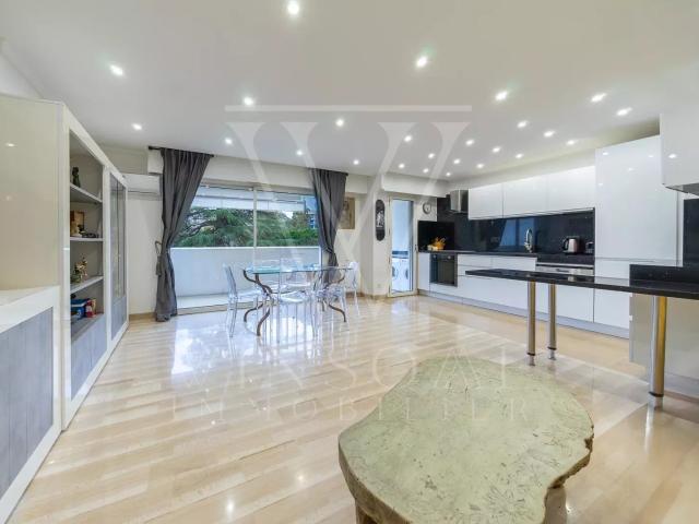 3 pièces avec terrasse + garage + cave 73m² Cannes