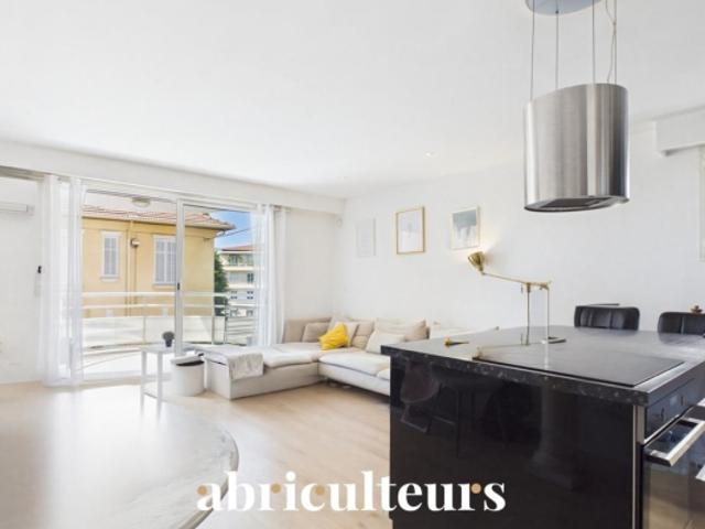 3 pièces avec terrasse jardin au Cannet Emplacement idéal