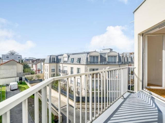 3 pièces balcon cave parking La Garenne Colombes
