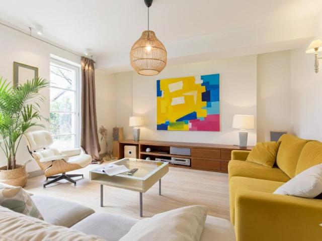 3 PIECES + BALCON et PARKING Proche METRO et COEUR DE VILLE