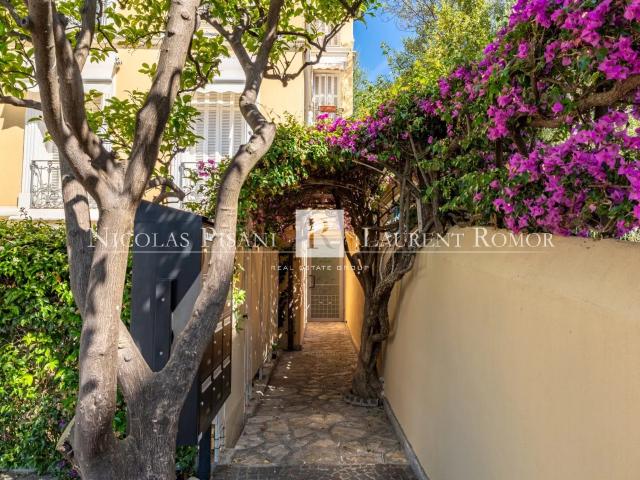 3 Pieces Beaulieu Sur Mer Centre Ville Immeuble Bourgeoi. 66m² Beaulieu sur Mer