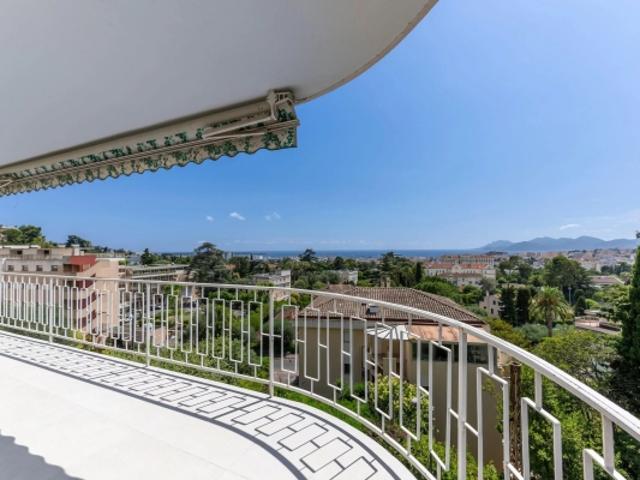 3 PIECES CANNES