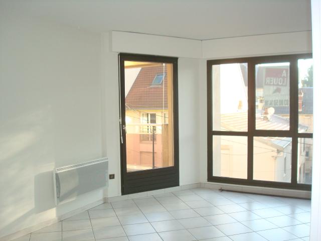3 PIECES CENTRE VILLE CALME ET RESIDENTIEL 750€/MOIS CC