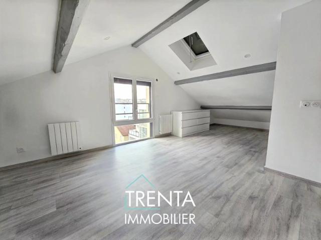 3 Pieces de 42m² en duplex, Voiron centre