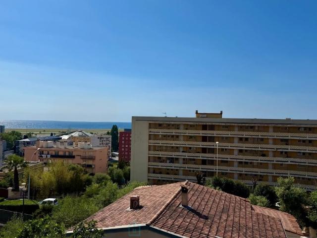 3 pièces de 60m2 avec terrasse et aperçu mer