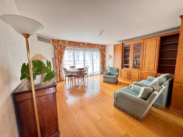 3 pièces de 77,32m2. location MEUBLÉ