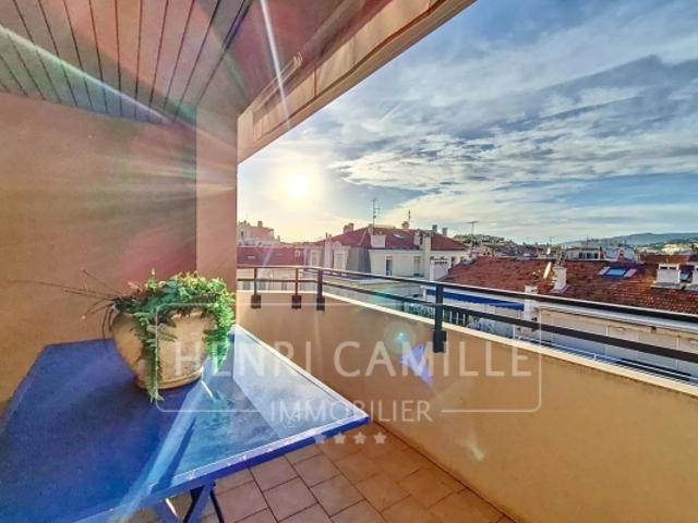 3 pièces dernier étage Cannes Banane