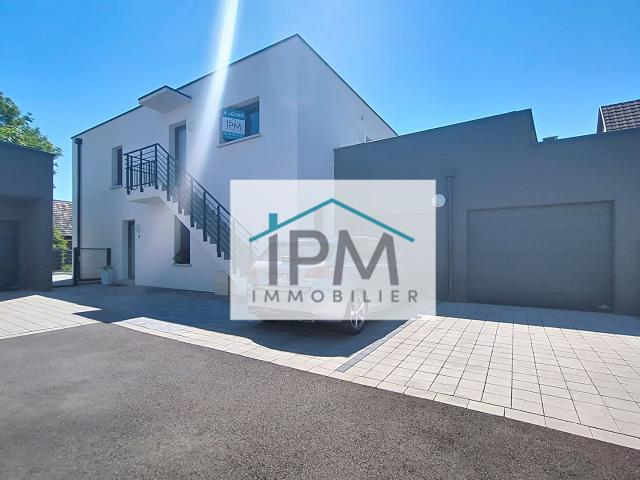 3 PIECES LOUE MEUBLE AVEC GARAGE ET PARKINGS ERGERSHEIM A LOUER