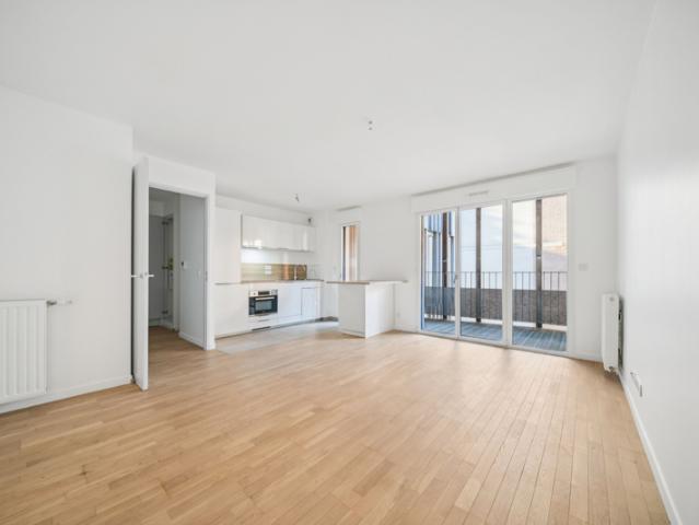 3 pièces lumineux avec balcon ? Montreuil Rue de Lagny