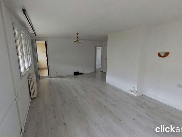 3 pièces lumineux avec balcon, parking et cave à Antony