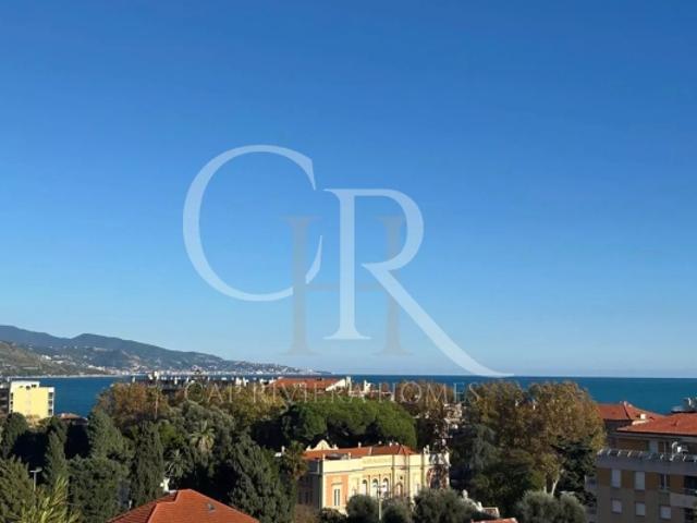 3 PIECES MENTON
