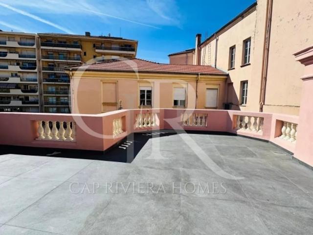 3 PIECES MENTON
